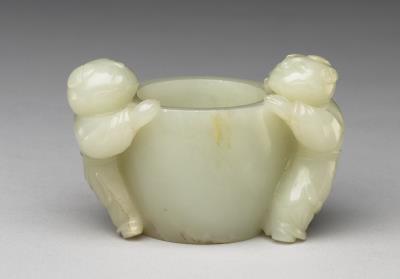 图片[2]-Jade vessel with handles in the shape of a youngster, Qing dynasty (1644-1911)-China Archive